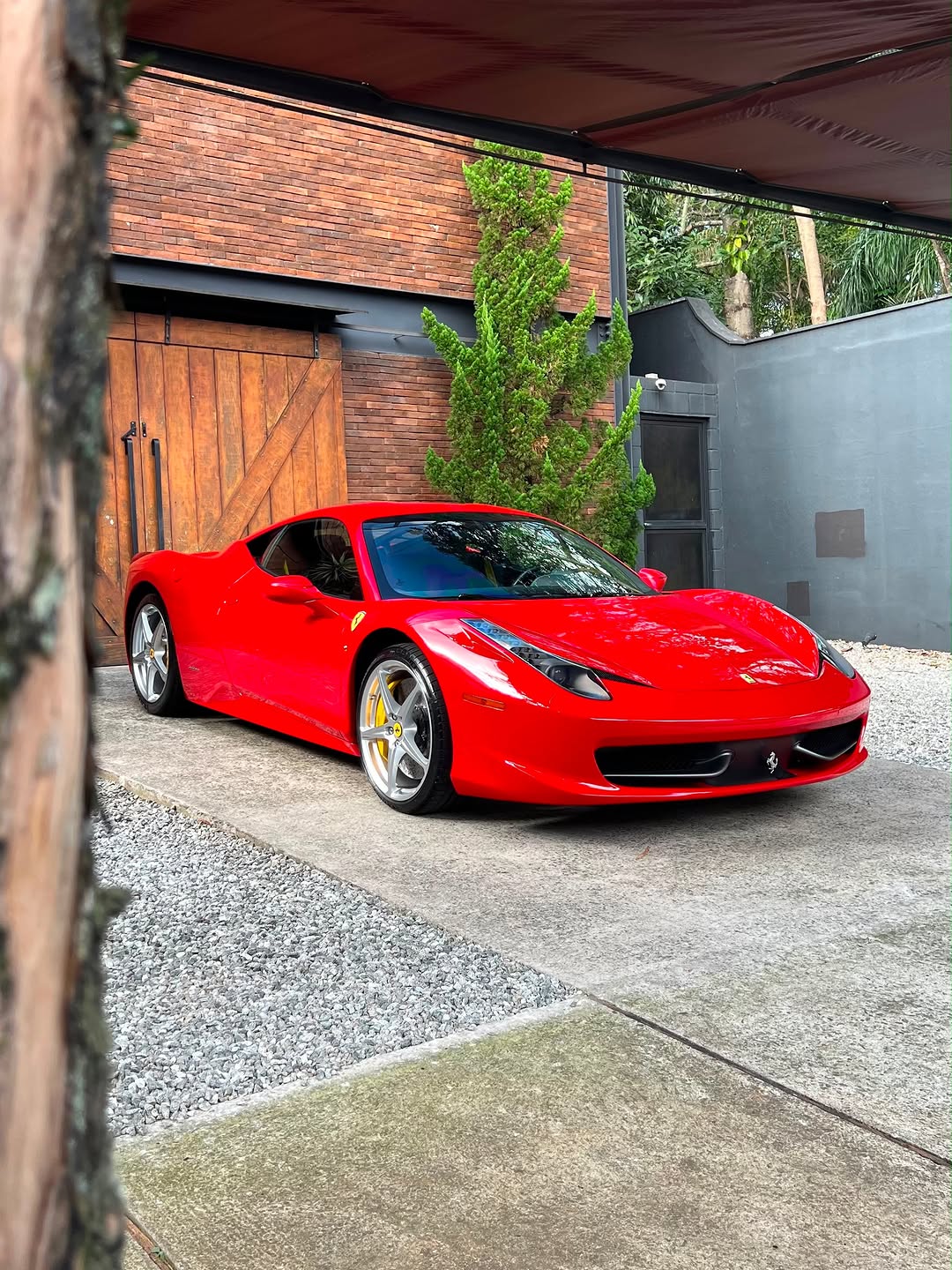 FERRARI 458 - Imagem 1