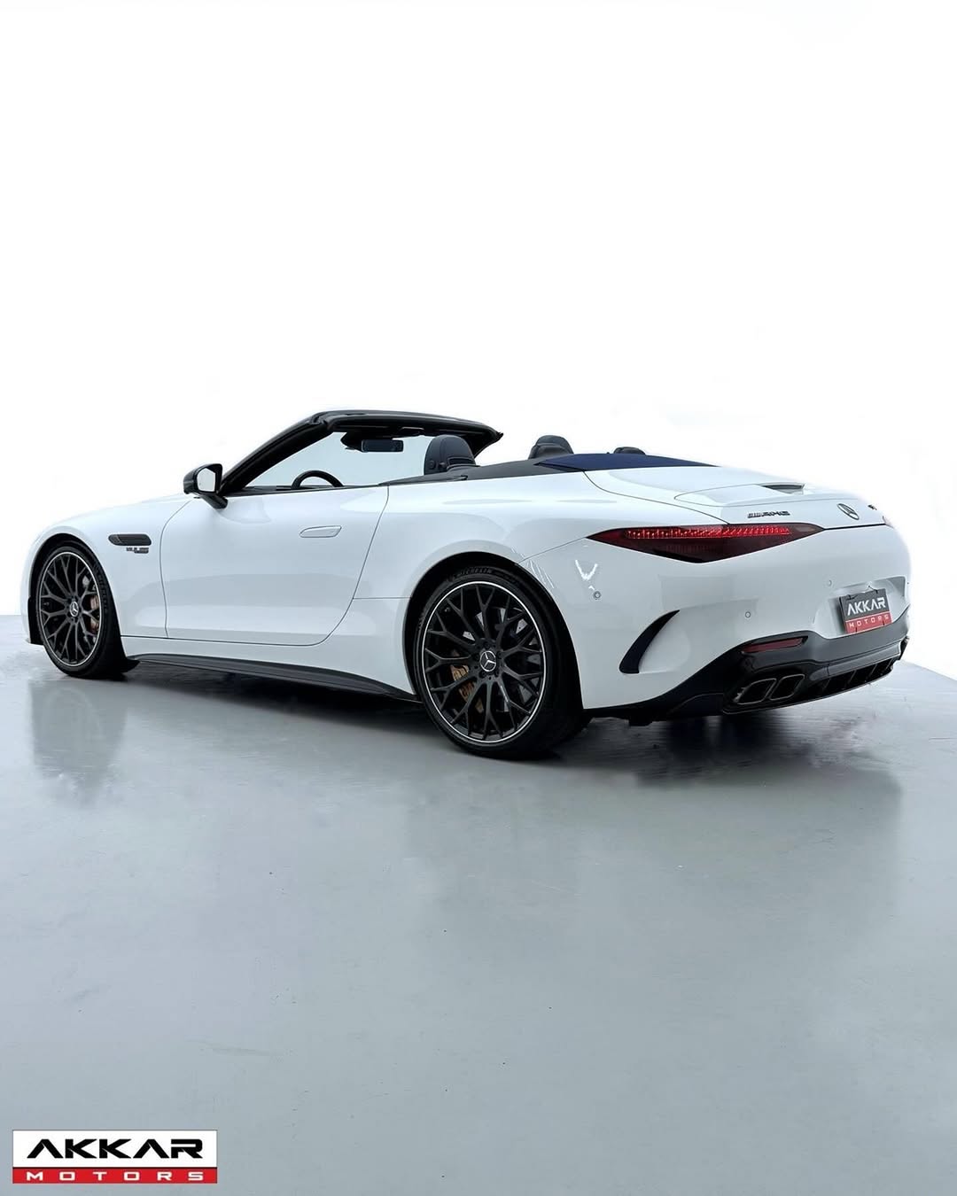 MERCEDES-BENZ SL 63 E PERFORMANCE - Imagem 2