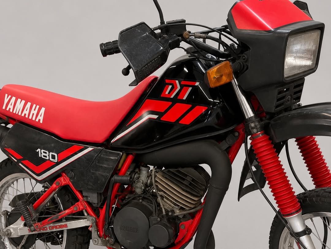 YAMAHA DT180 - Imagem 5