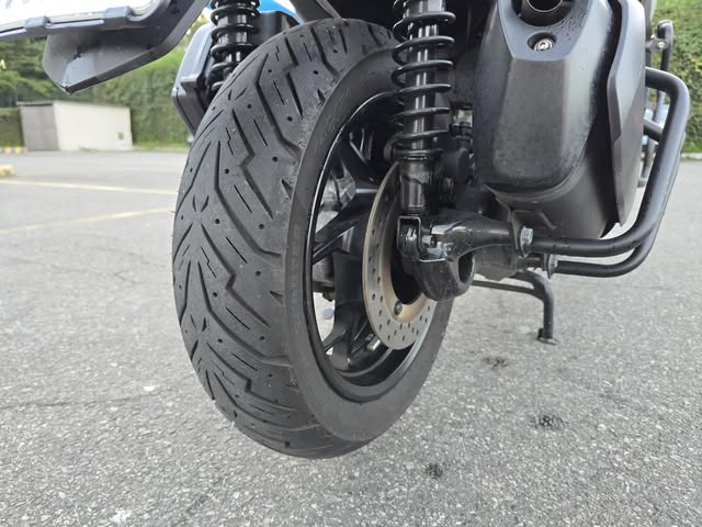 YAMAHA XMAX 250 CONNECTED - Imagem 7