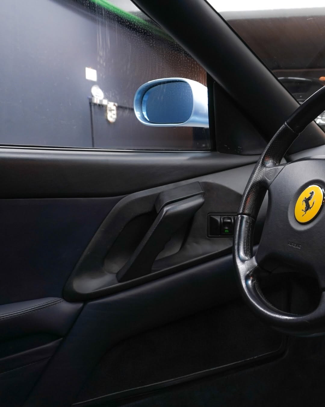 FERRARI F355 SPIDER - Imagem 4