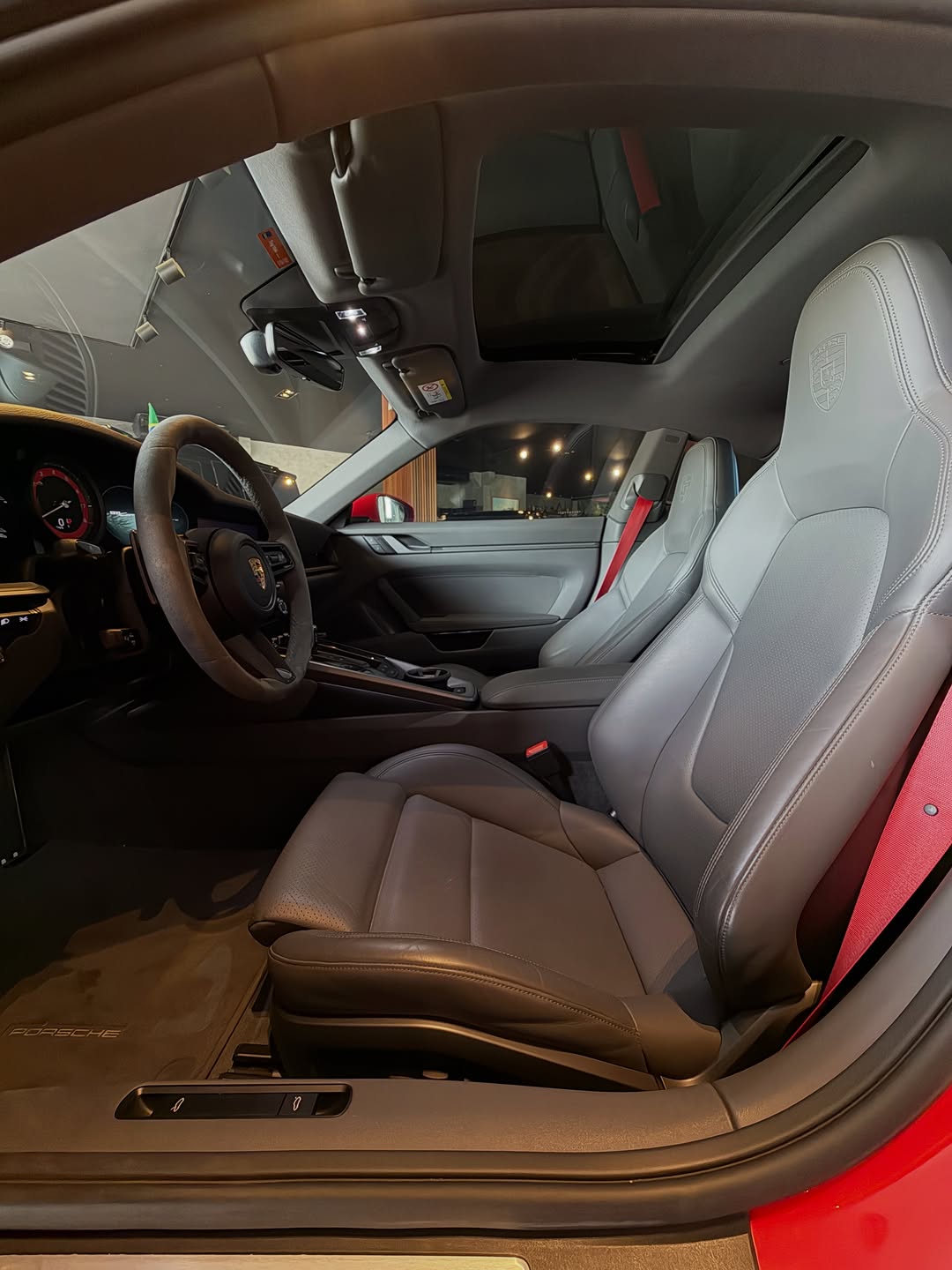 PORSCHE 911 CARRERA - Imagem 12