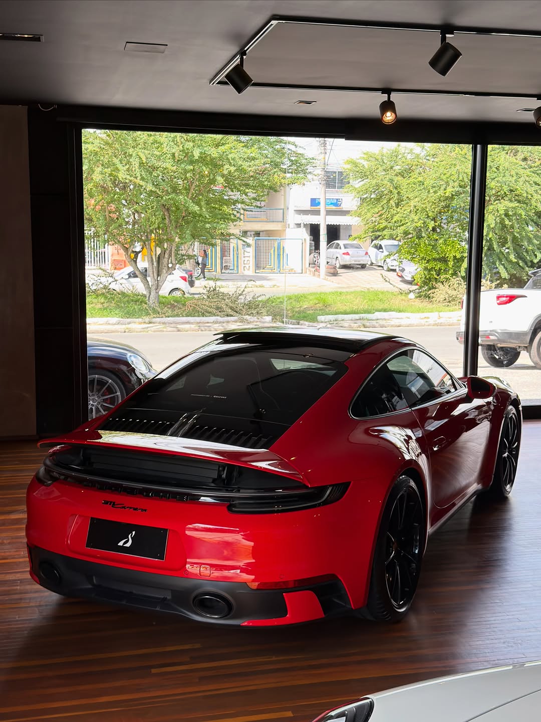 PORSCHE 911 CARRERA - Imagem 7