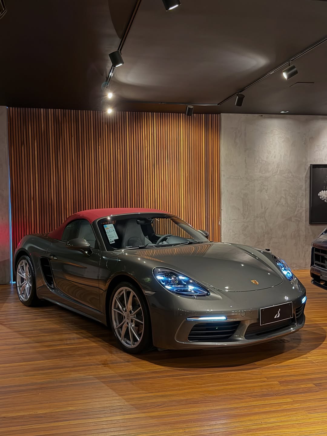 PORSCHE 718 BOXSTER - Imagem 18