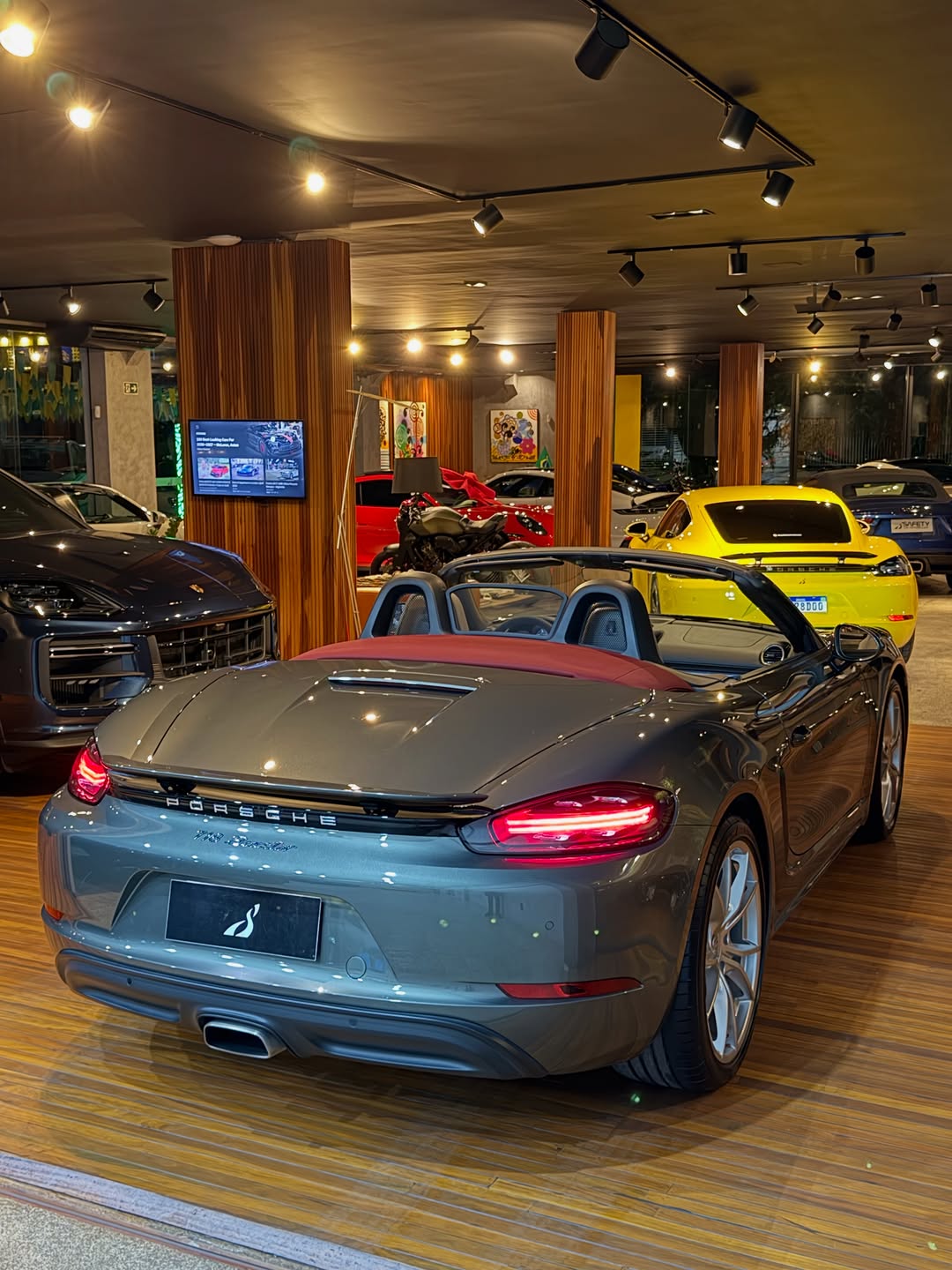 PORSCHE 718 BOXSTER - Imagem 4