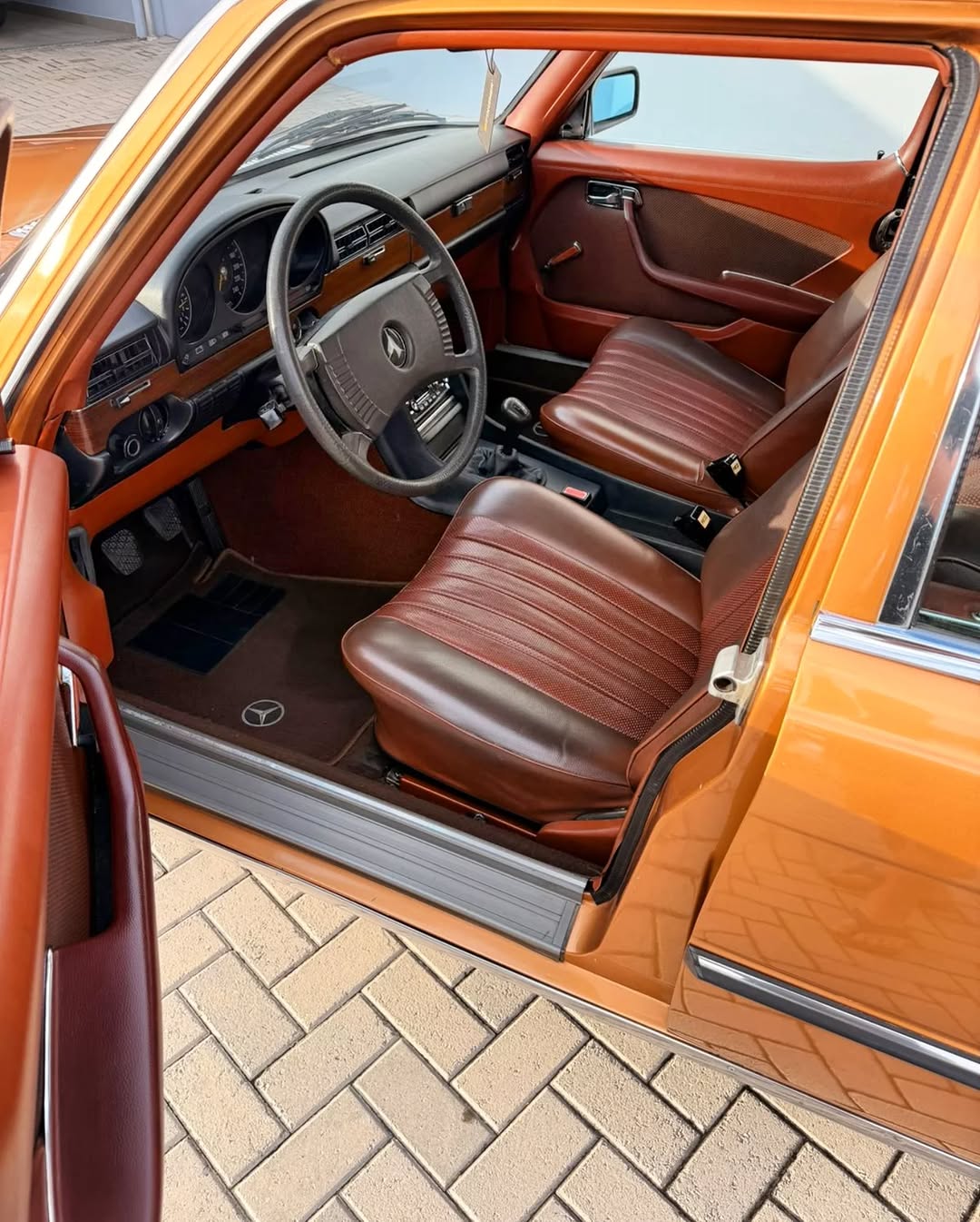 MERCEDES-BENZ 280S - Imagem 5