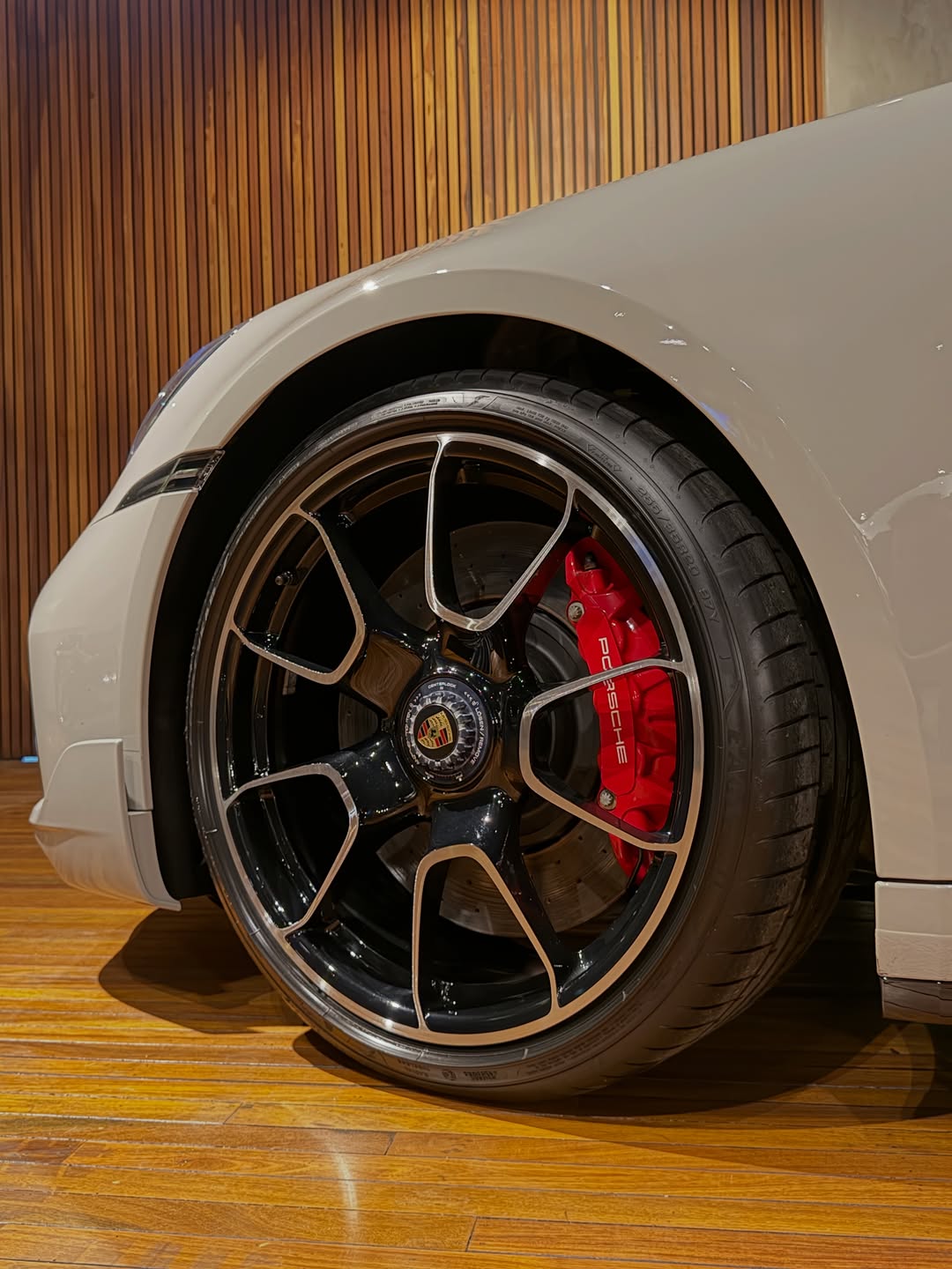 PORSCHE 911 TURBO - Imagem 13