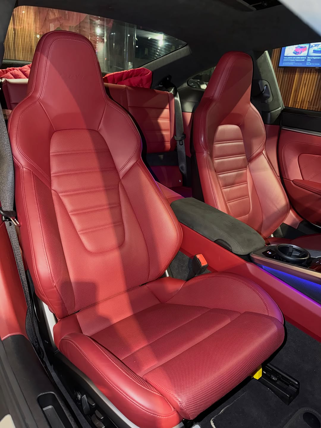 PORSCHE 911 TURBO - Imagem 16