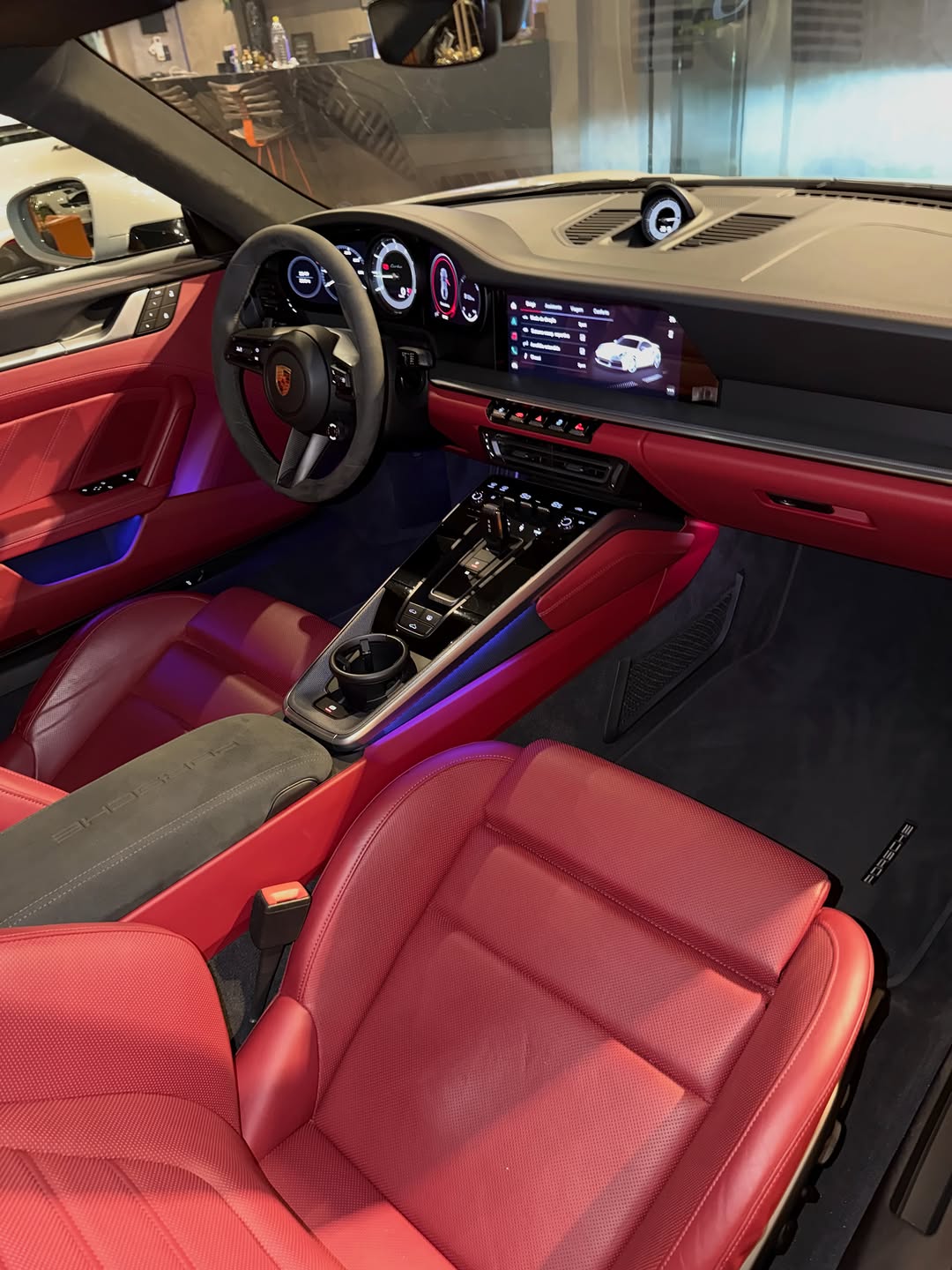PORSCHE 911 TURBO - Imagem 17