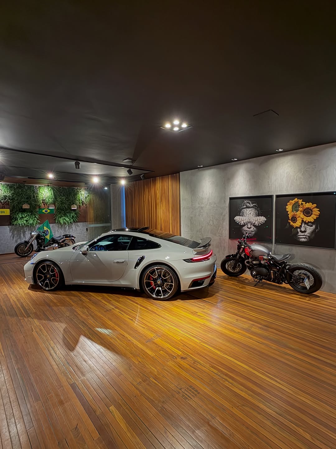 PORSCHE 911 TURBO - Imagem 4
