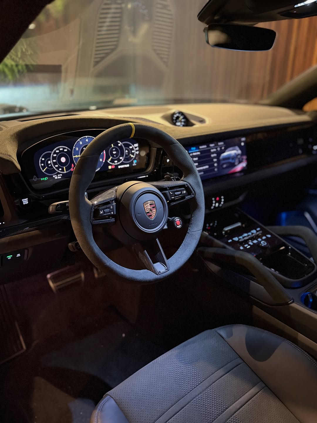 PORSCHE CAYENNE TURBO GT - Imagem 12