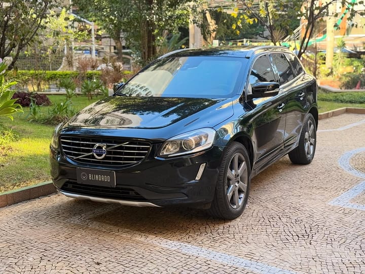 VOLVO XC60 T6 TOP