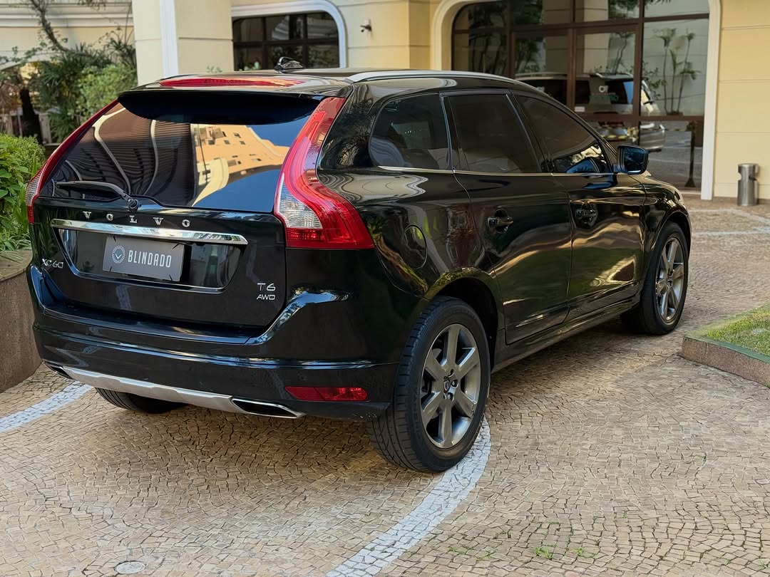 VOLVO XC60 T6 TOP - Imagem 4