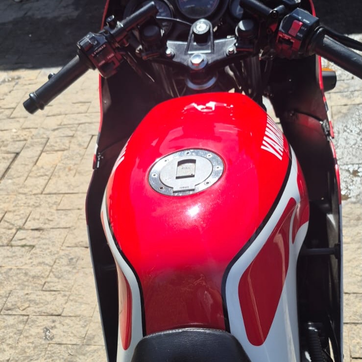YAMAHA RD 350 - Imagem 3