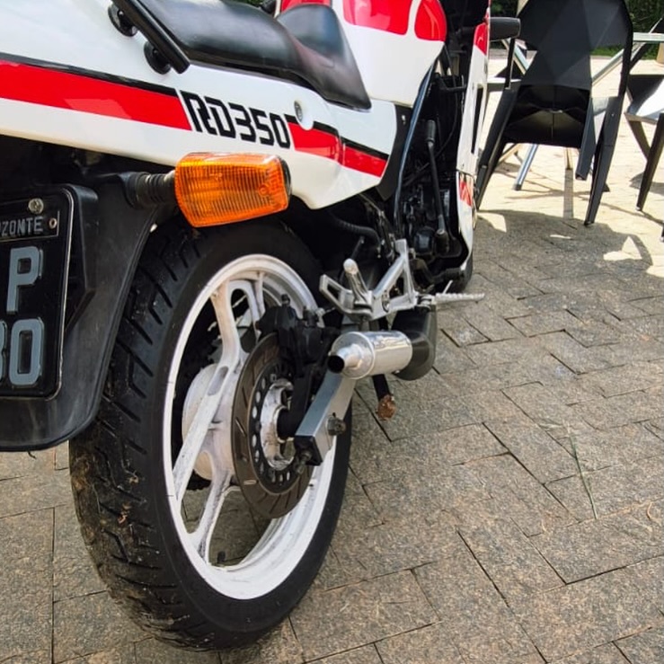 YAMAHA RD 350 - Imagem 7