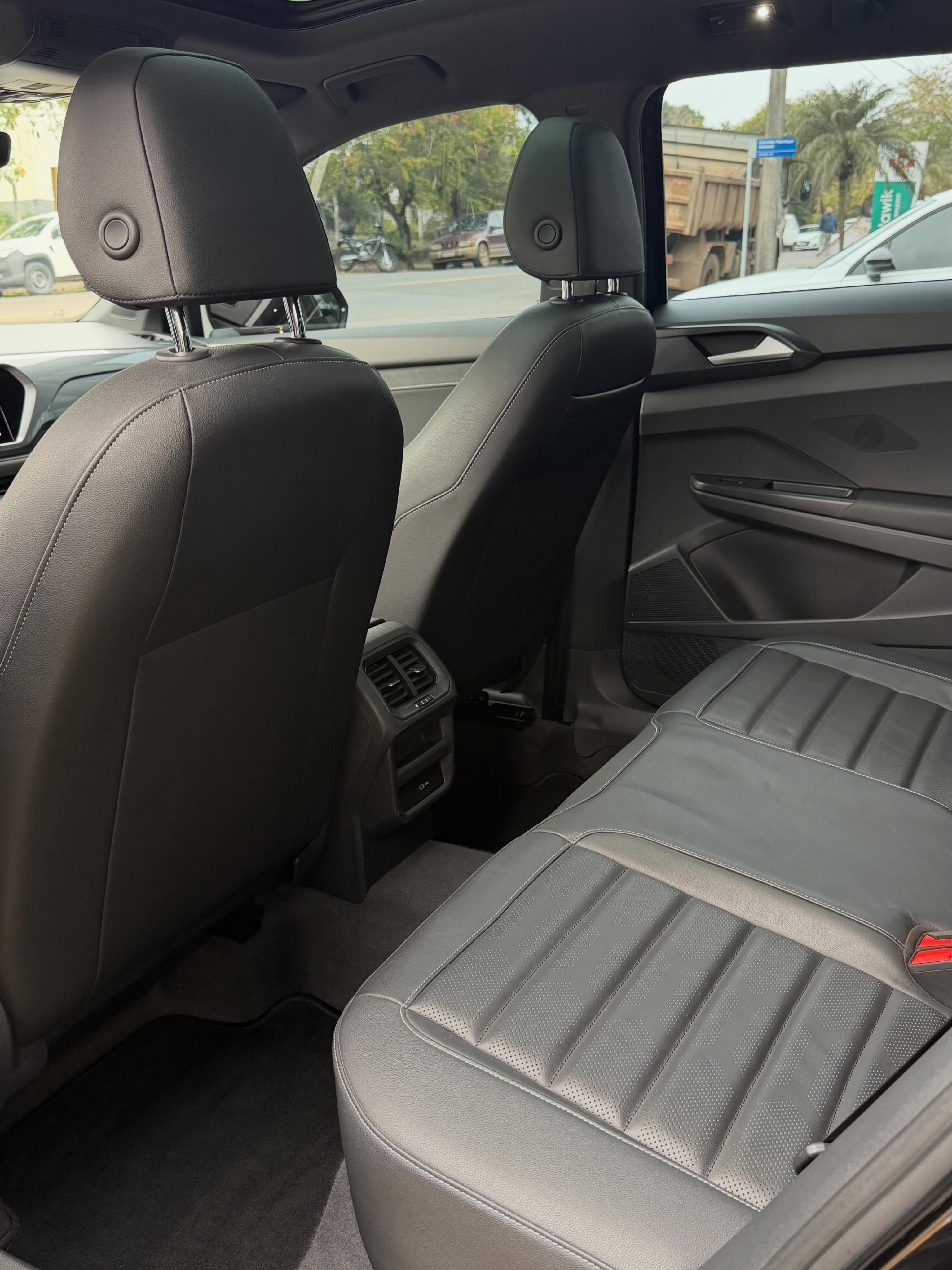 VOLKSWAGEN TAOS HIGHLINE - Imagem 9
