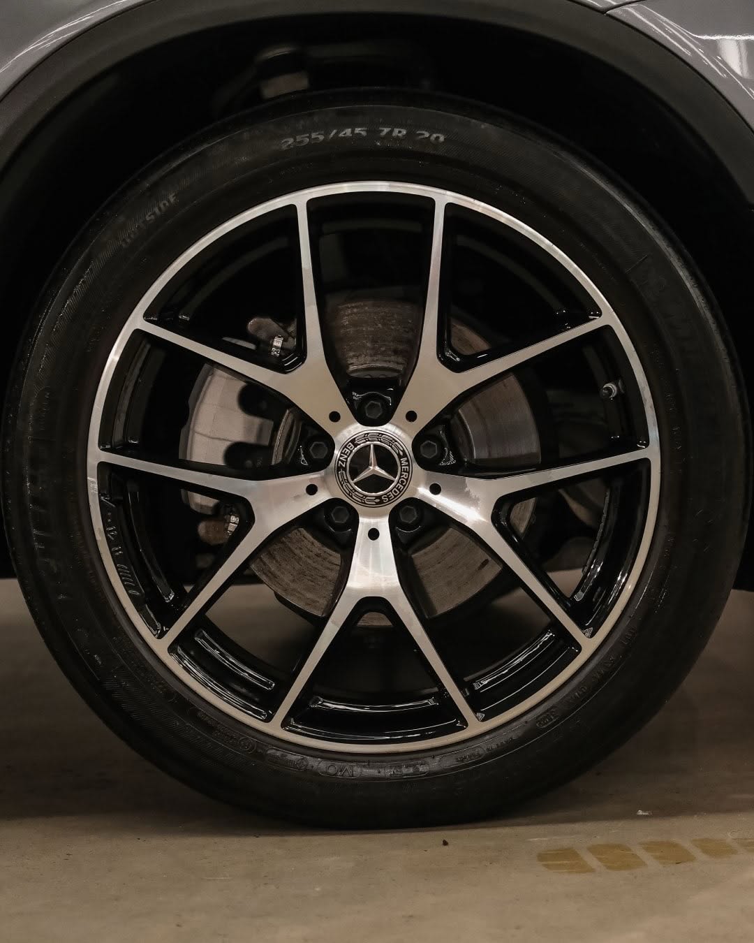 MERCEDES-BENZ GLC 300 2.0 TB CGI COUPÉ AMG LINE 4MATIC 9G-TRONIC - Imagem 6