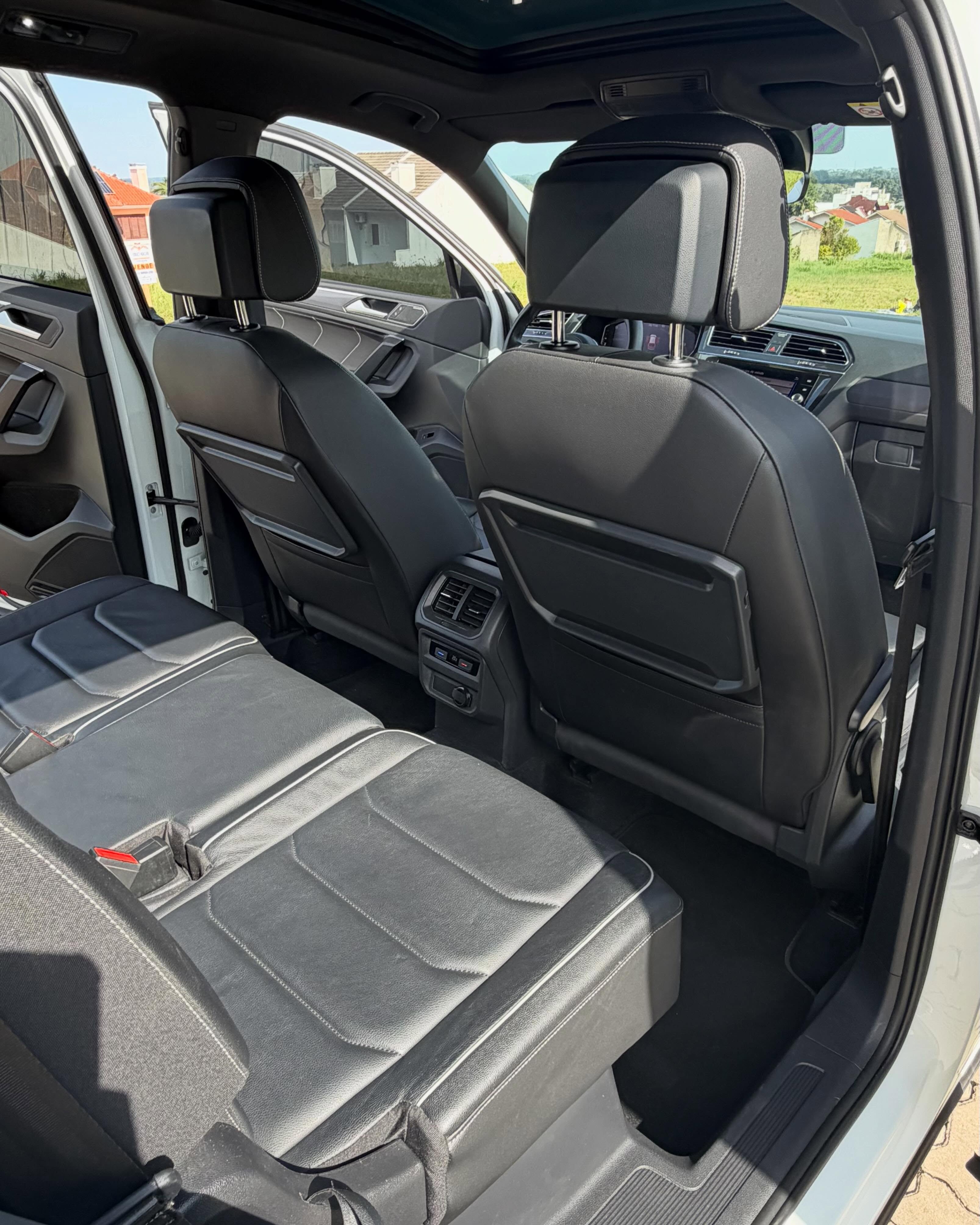 VOLKSWAGEN TIGUAN R-LINE - Imagem 8