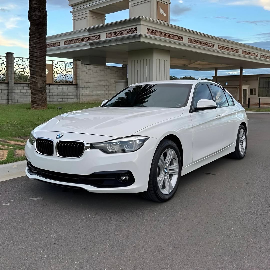 BMW 320I SPORT - Imagem 2