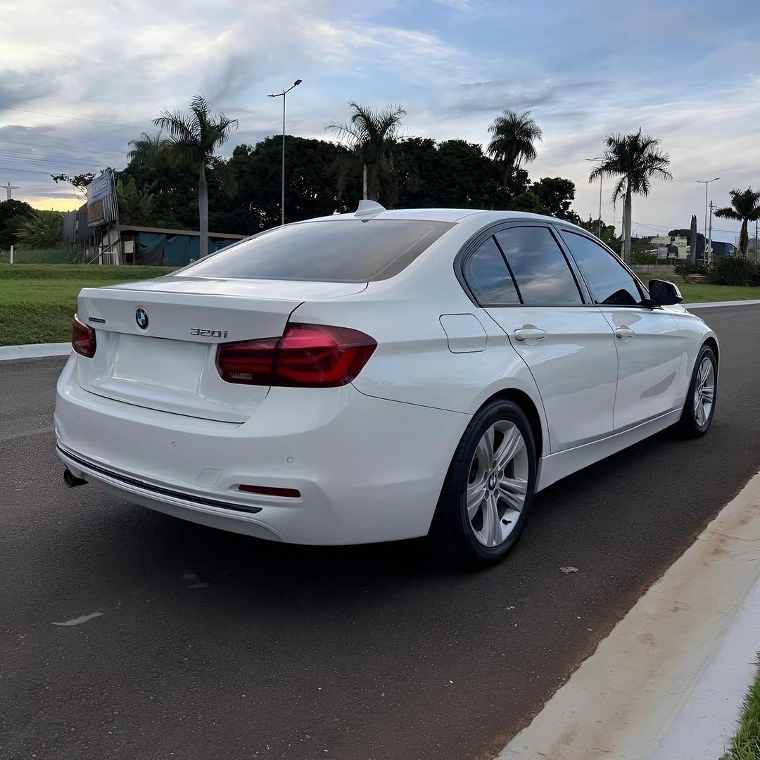 BMW 320I SPORT - Imagem 5