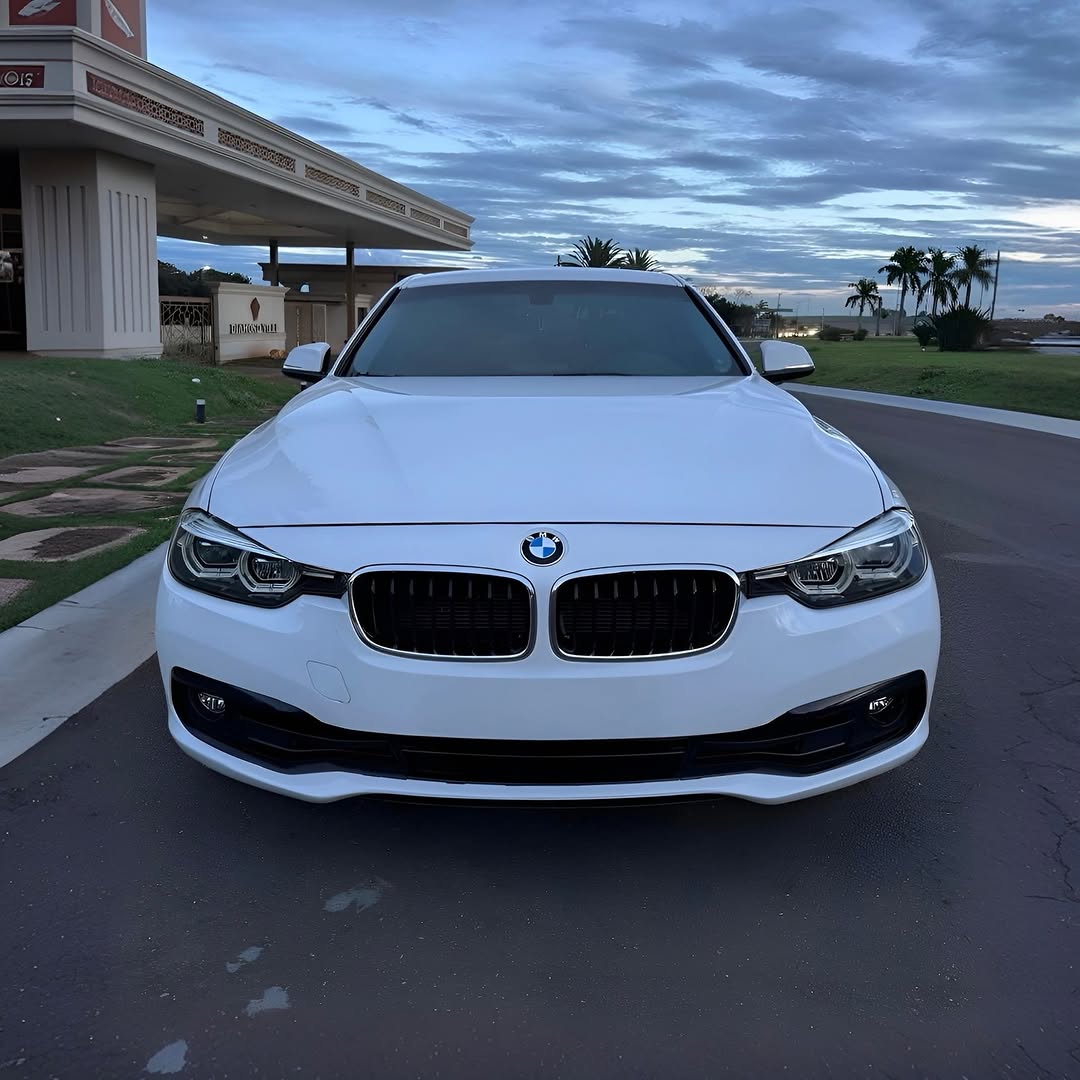 BMW 320I SPORT - Imagem 7