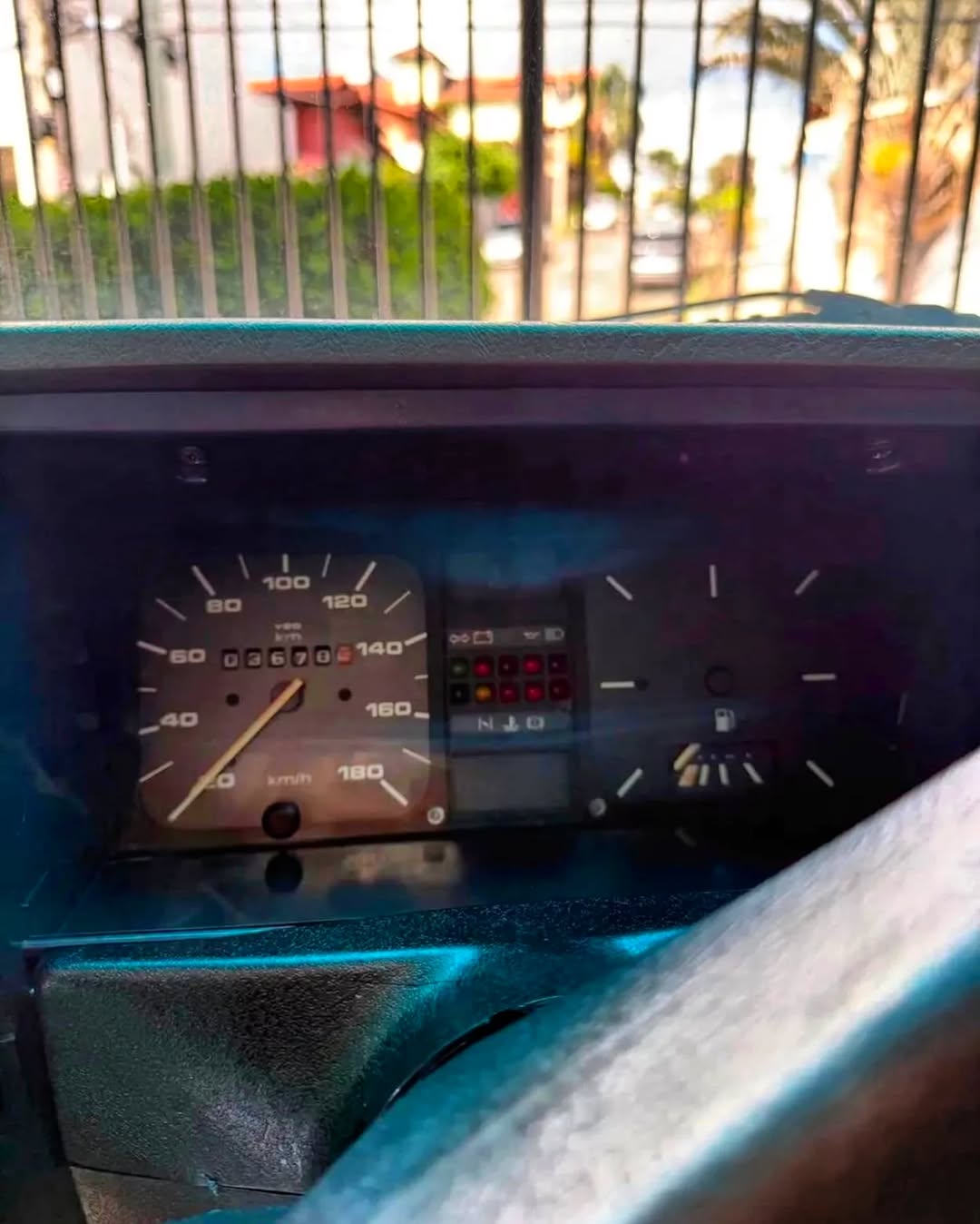 VOLKSWAGEN GOL 1000 TURBO - Imagem 16