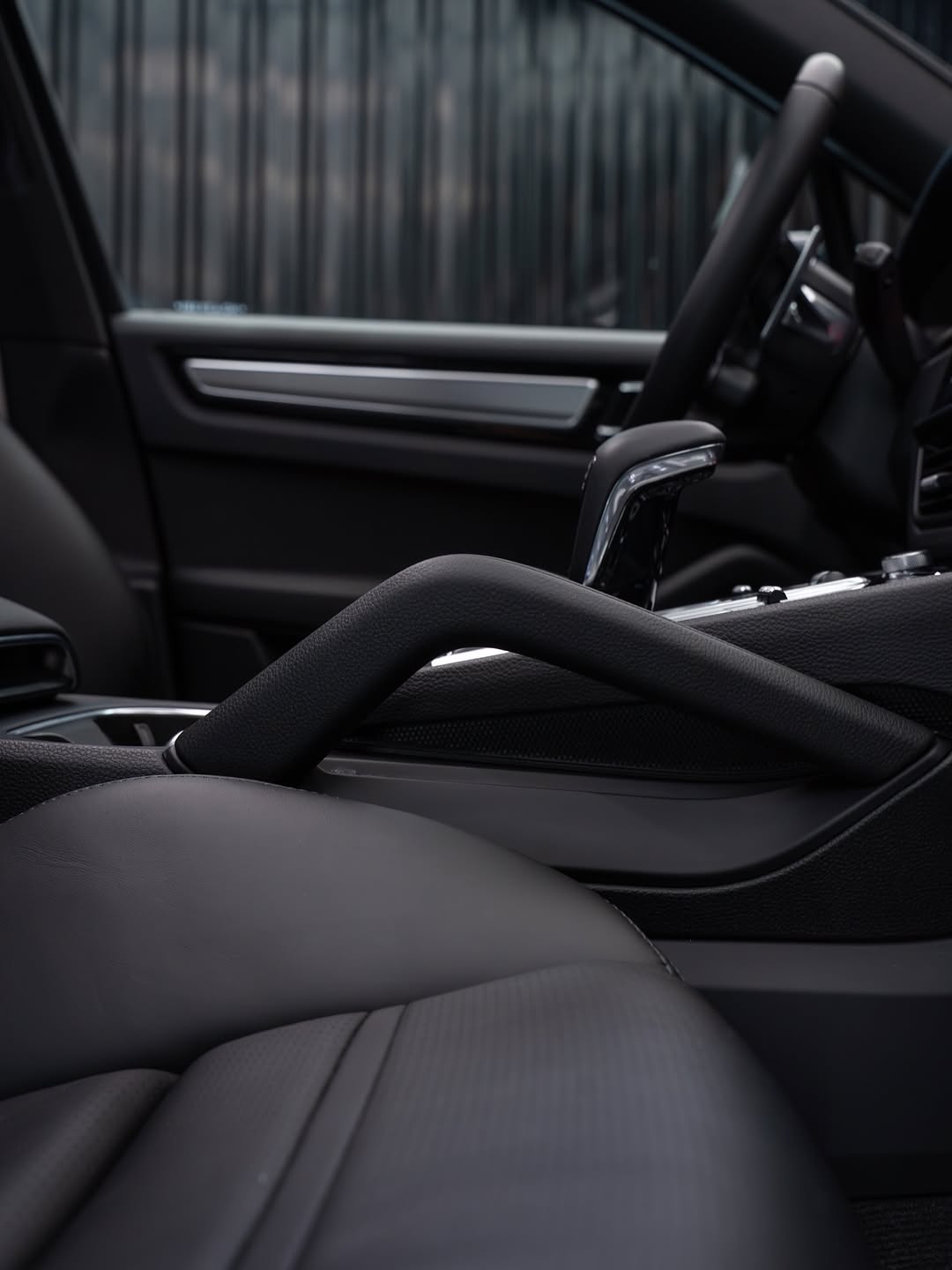 PORSCHE CAYENNE E-HYBRID PLATINUM EDITION - Imagem 11