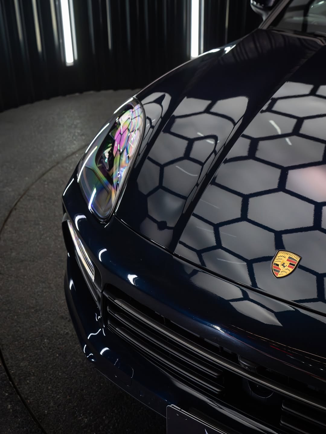 PORSCHE CAYENNE E-HYBRID PLATINUM EDITION - Imagem 6
