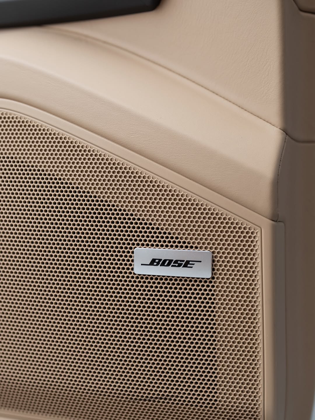 PORSCHE CAYENNE E-HYBRID COUPÉ PLATINUM EDITION - Imagem 16