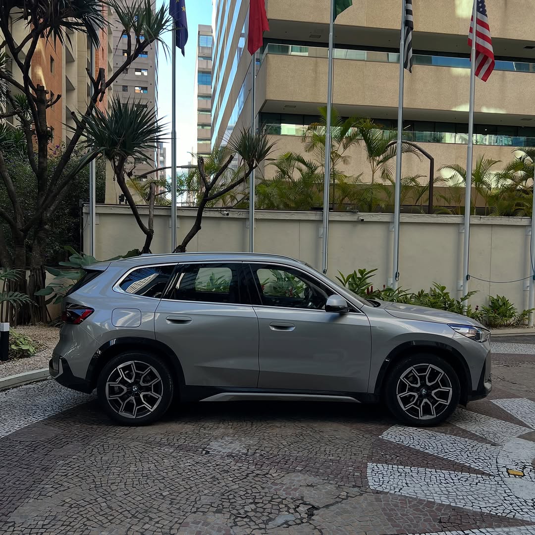 BMW X1 X LINE SDRIVE 20I - Imagem 4