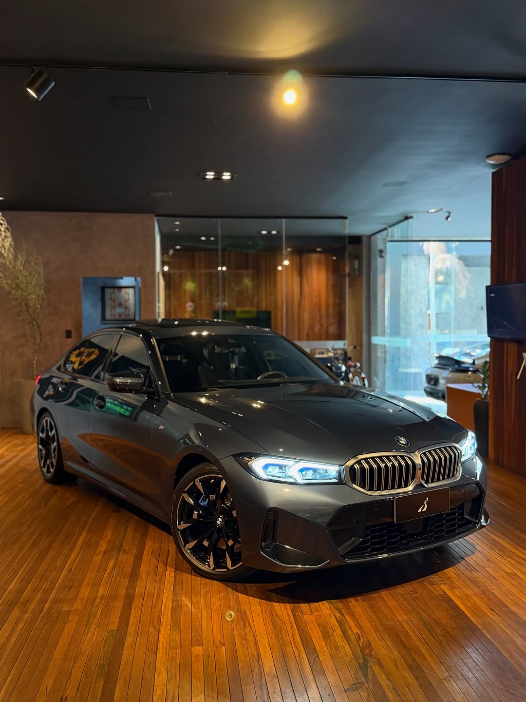 BMW 320 M SPORT - Imagem 2