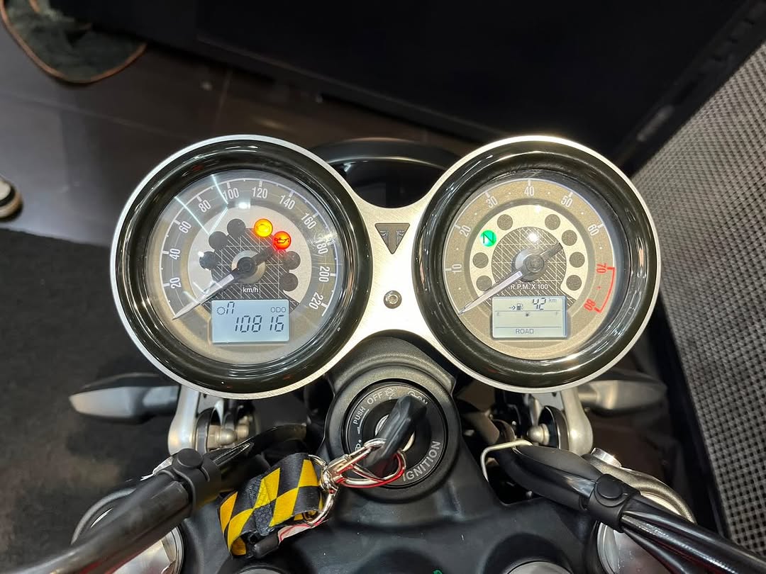 TRIUMPH SPEED TWIN - Imagem 7