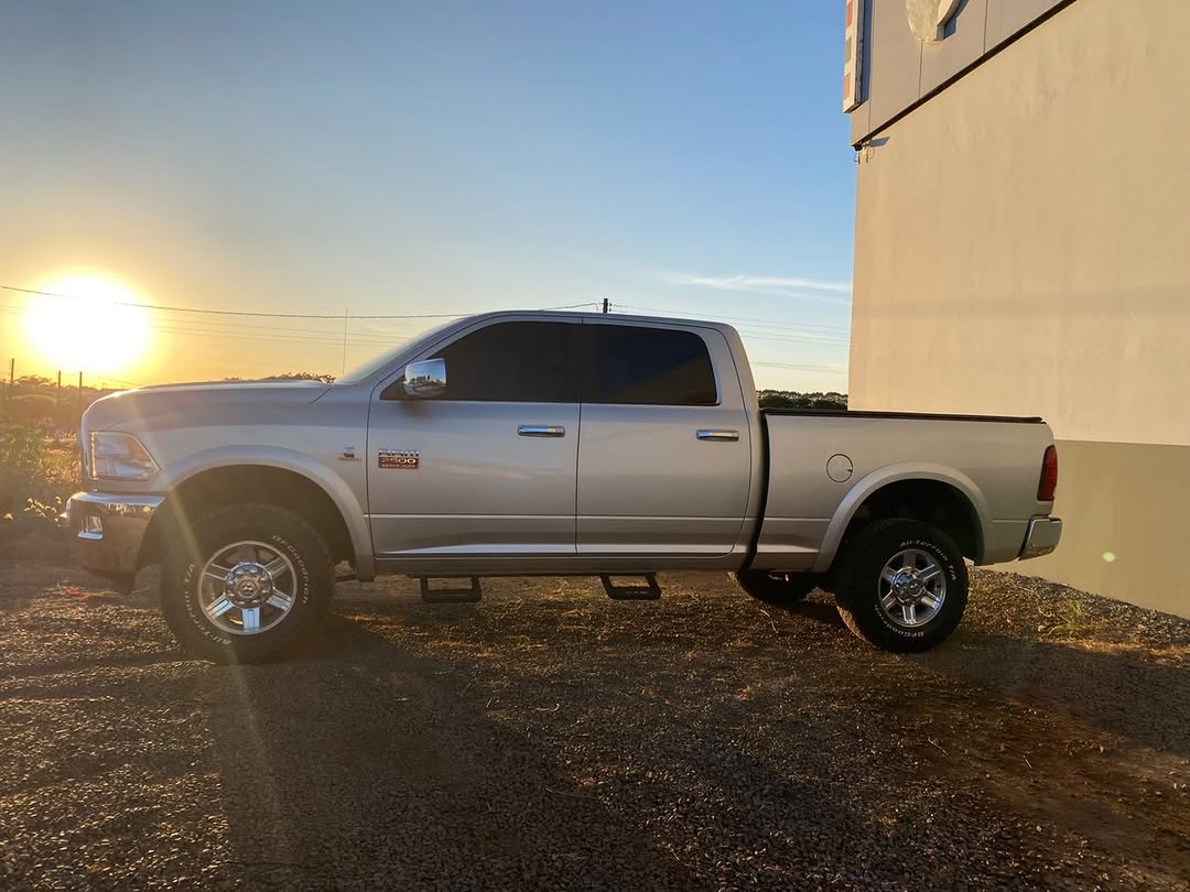 RAM 2500 LARAMIE - Imagem 3