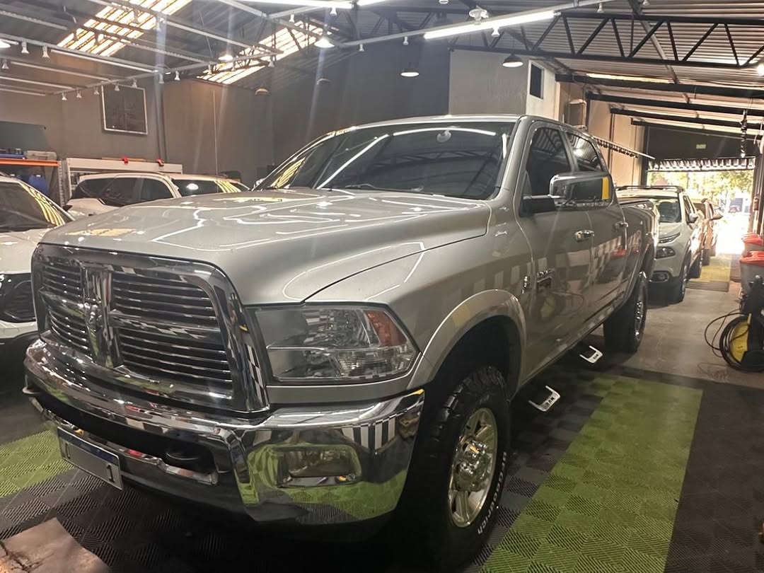 RAM 2500 LARAMIE - Imagem 10