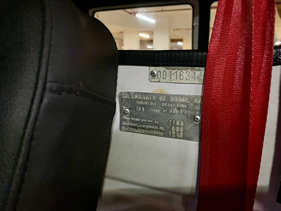 VOLKSWAGEN KOMBI - Imagem 17