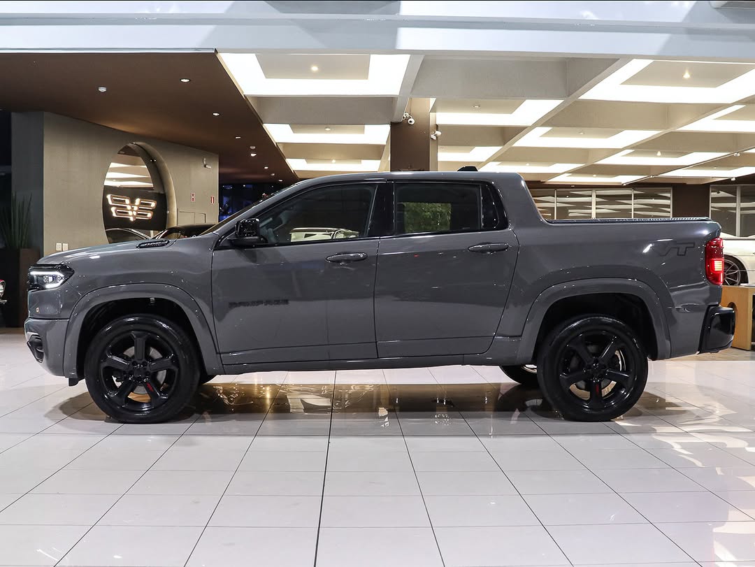 RAM RAMPAGE R/T HURRICANE - Imagem 2