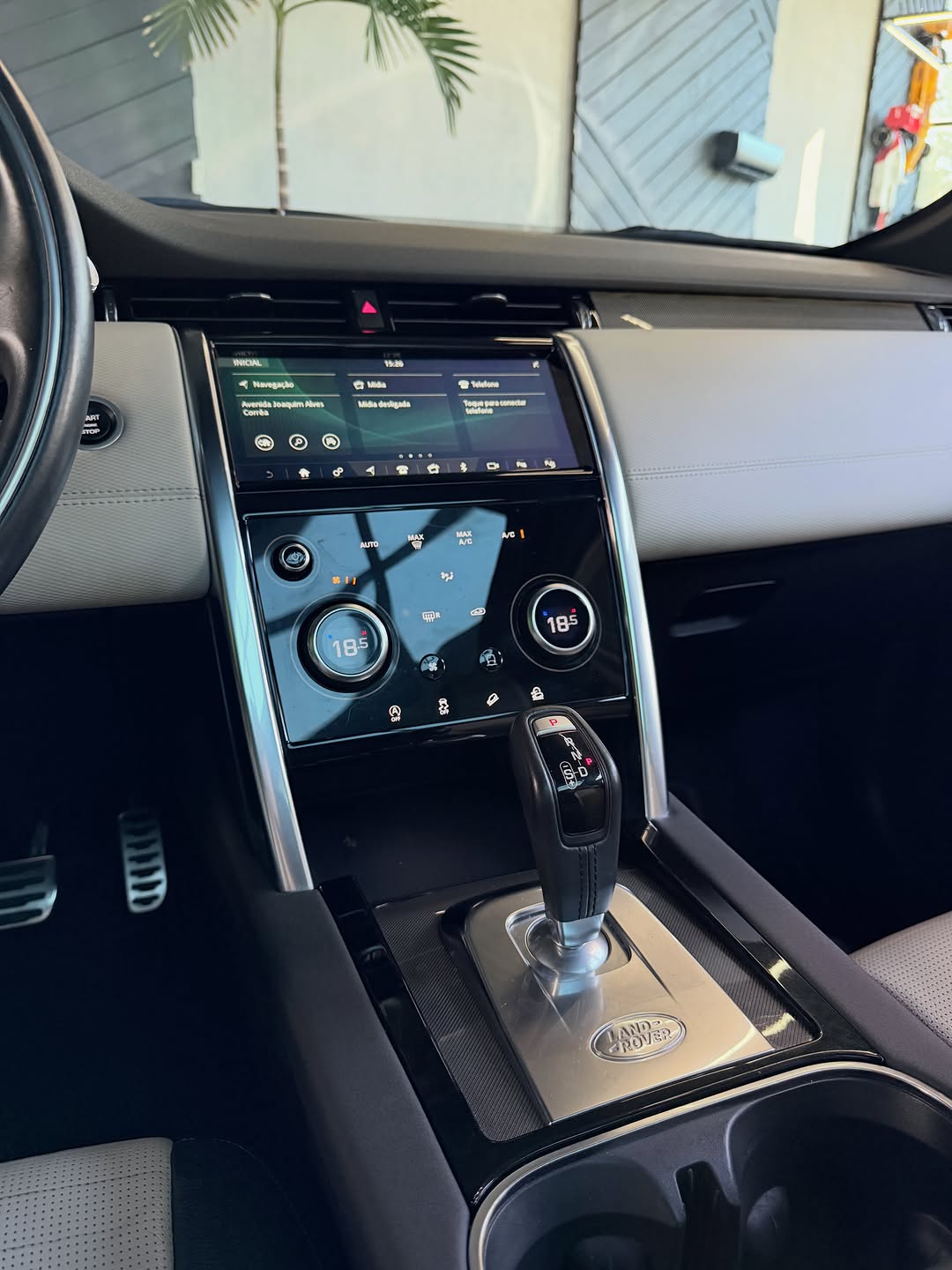 LAND ROVER DISCOVERY SPORT R-DYNAMIC SE AUT - Imagem 11