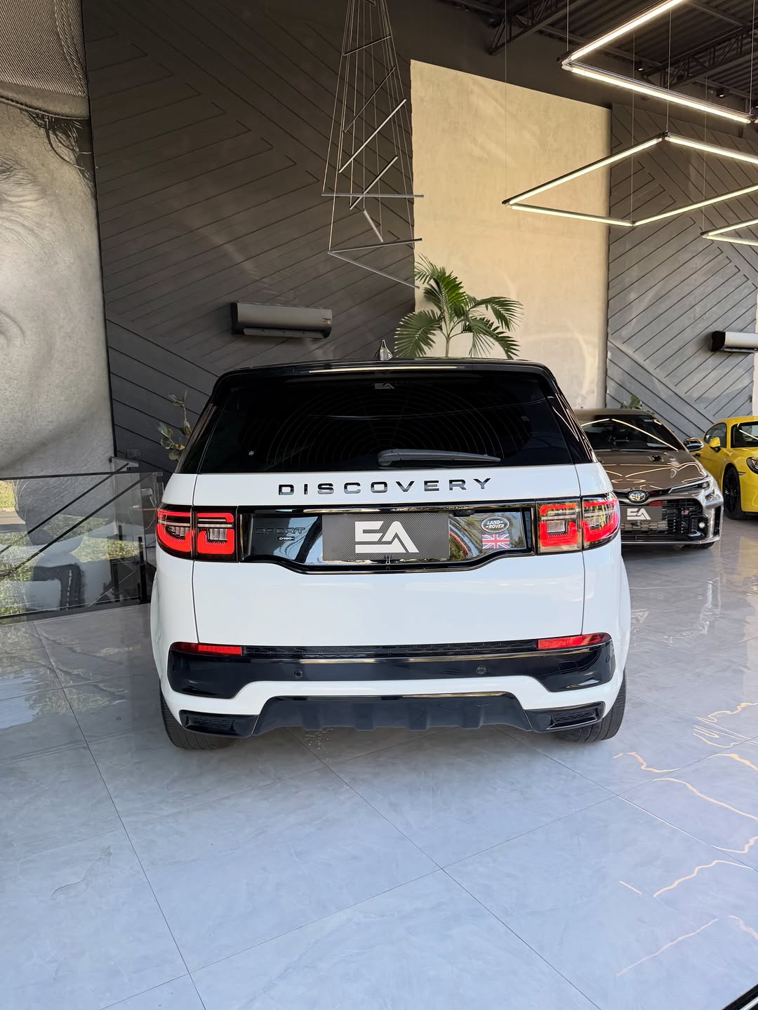 LAND ROVER DISCOVERY SPORT R-DYNAMIC SE AUT - Imagem 19
