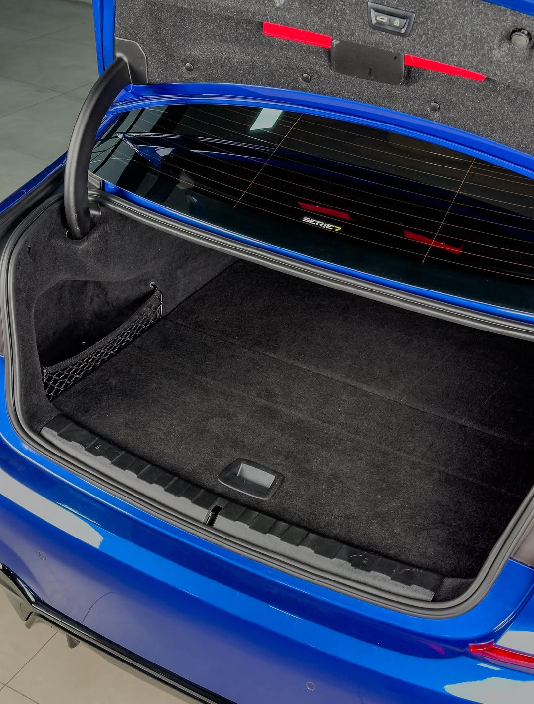 BMW 330E M SPORT - Imagem 9