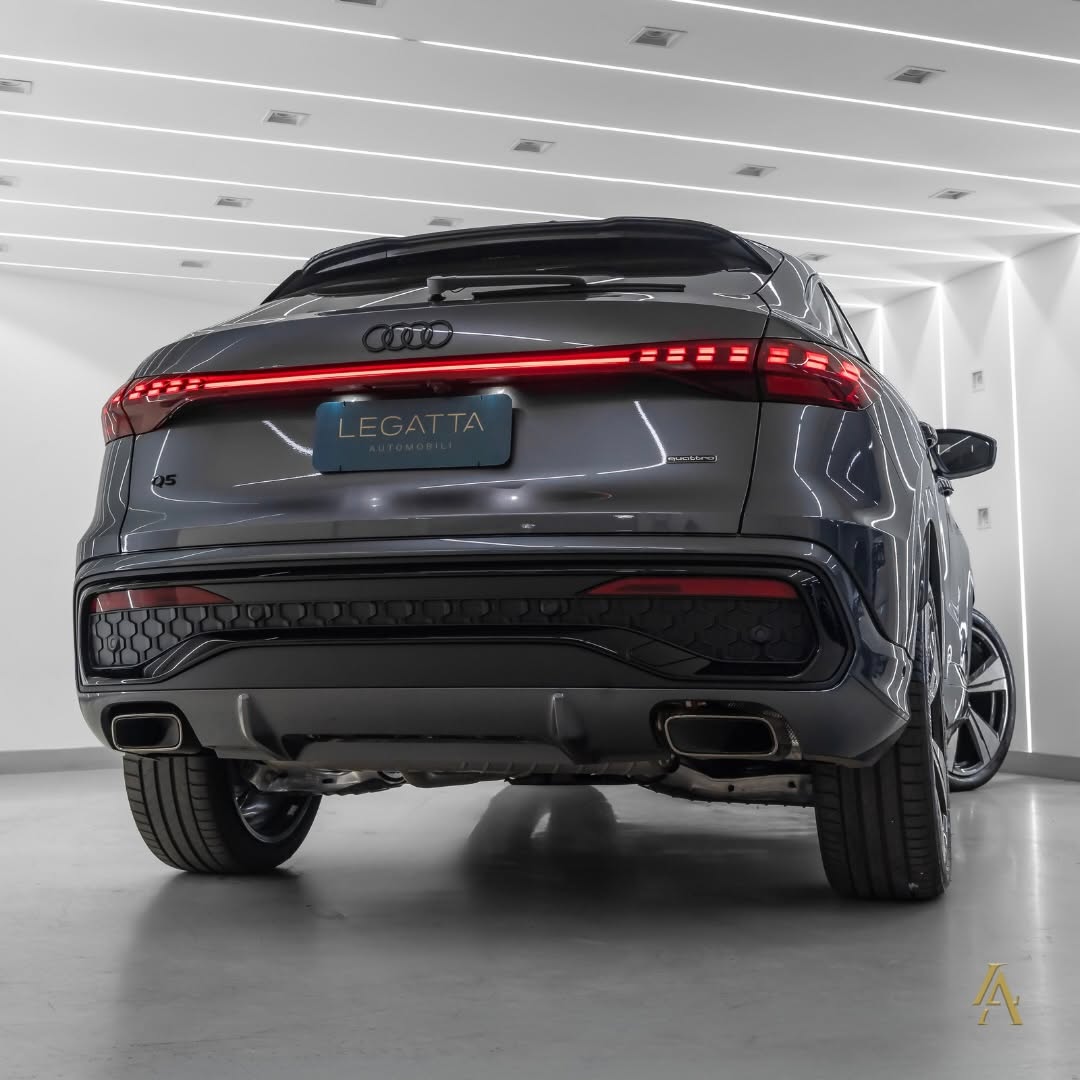 AUDI Q5 SPORTBACK S LINE - Imagem 16