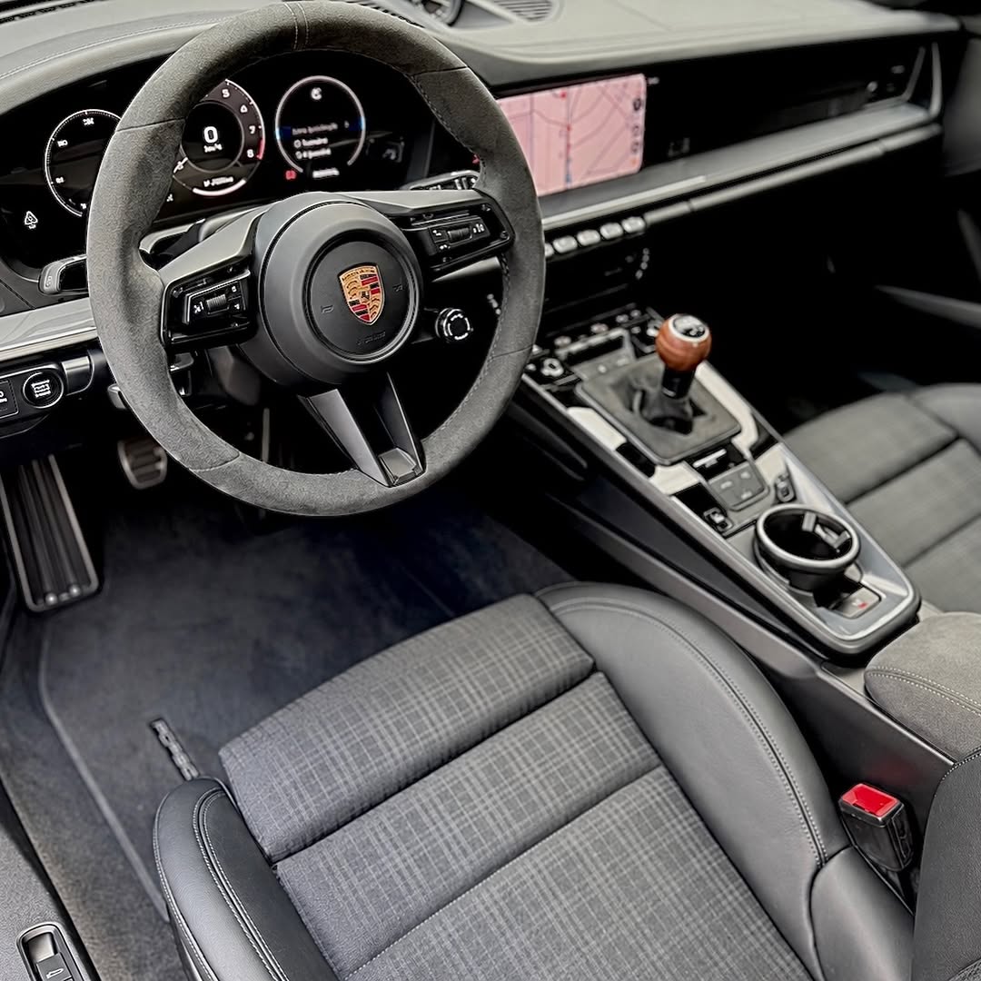 PORSCHE 911 CARRERA T - Imagem 4