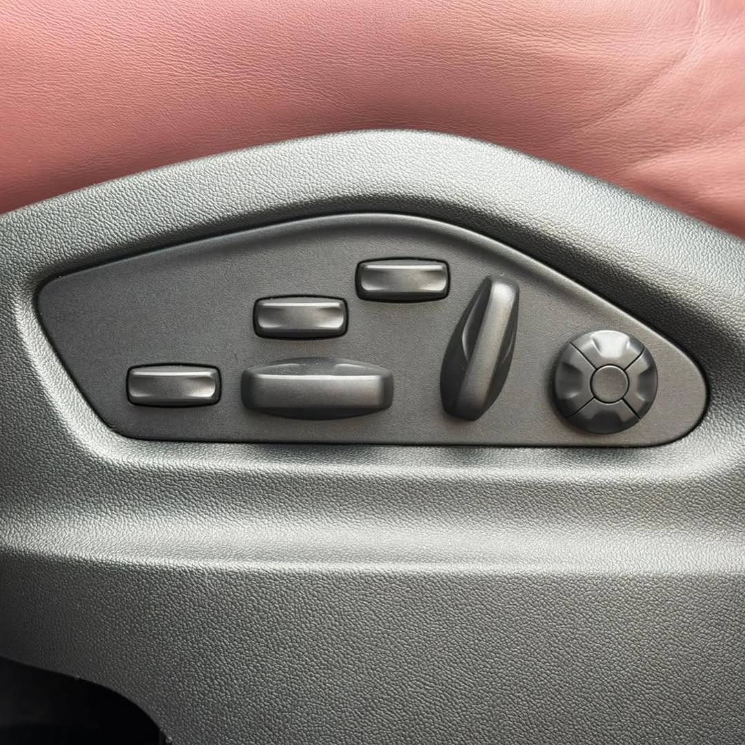 PORSCHE CAYENNE E-HYBRID - Imagem 14