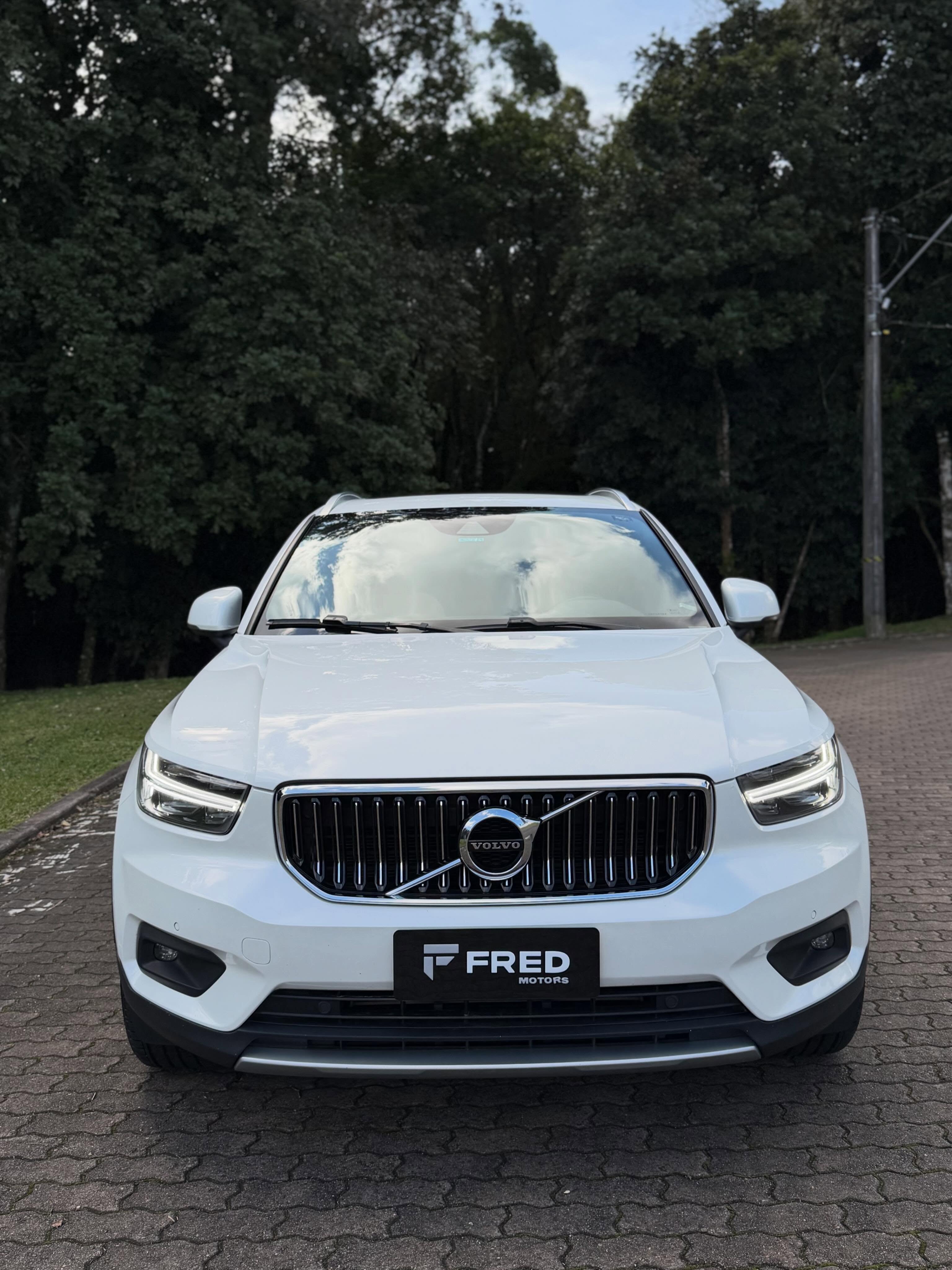 VOLVO XC 40 T-4 INSCRIPTION - Imagem 2