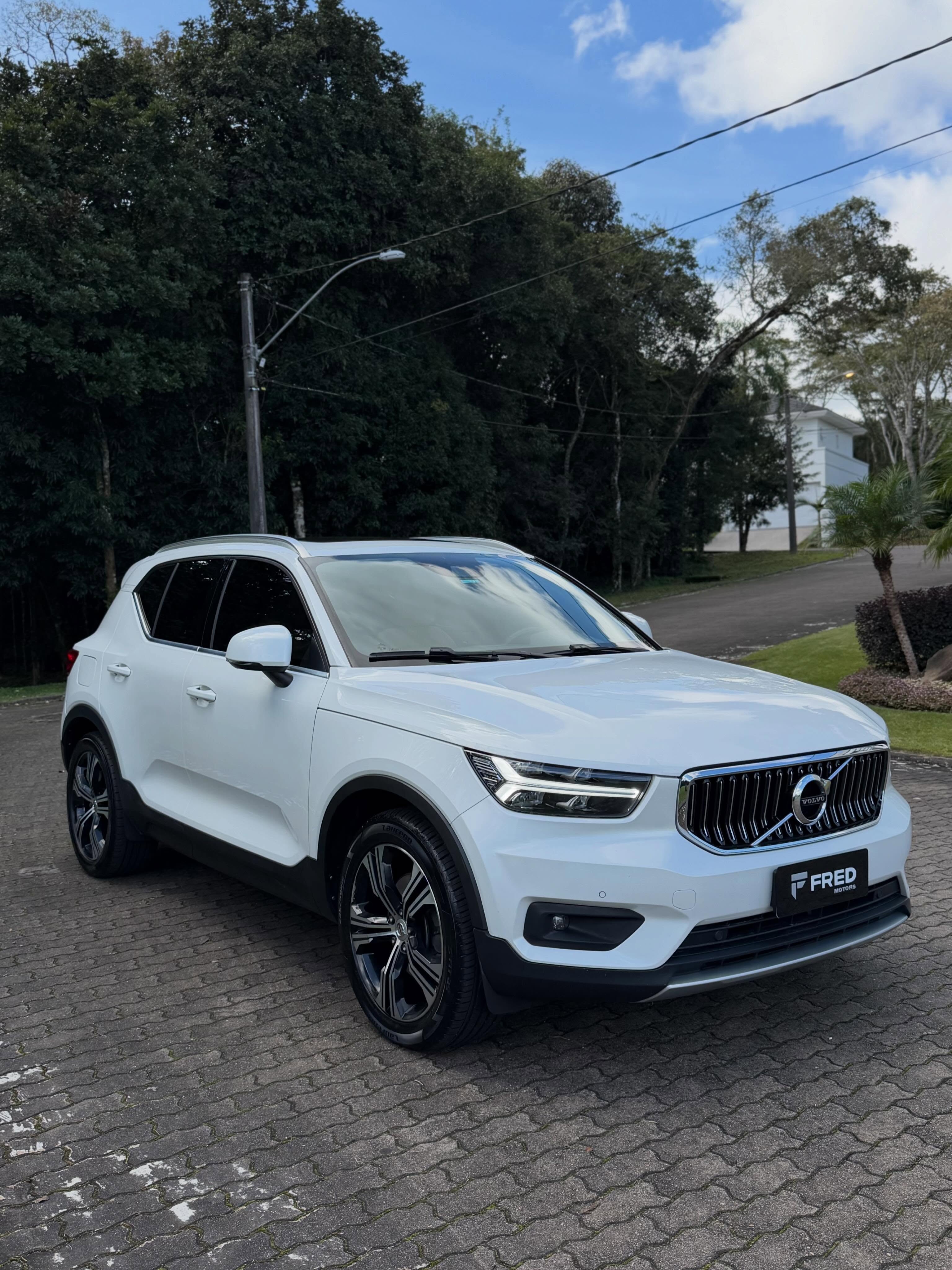 VOLVO XC 40 T-4 INSCRIPTION - Imagem 3
