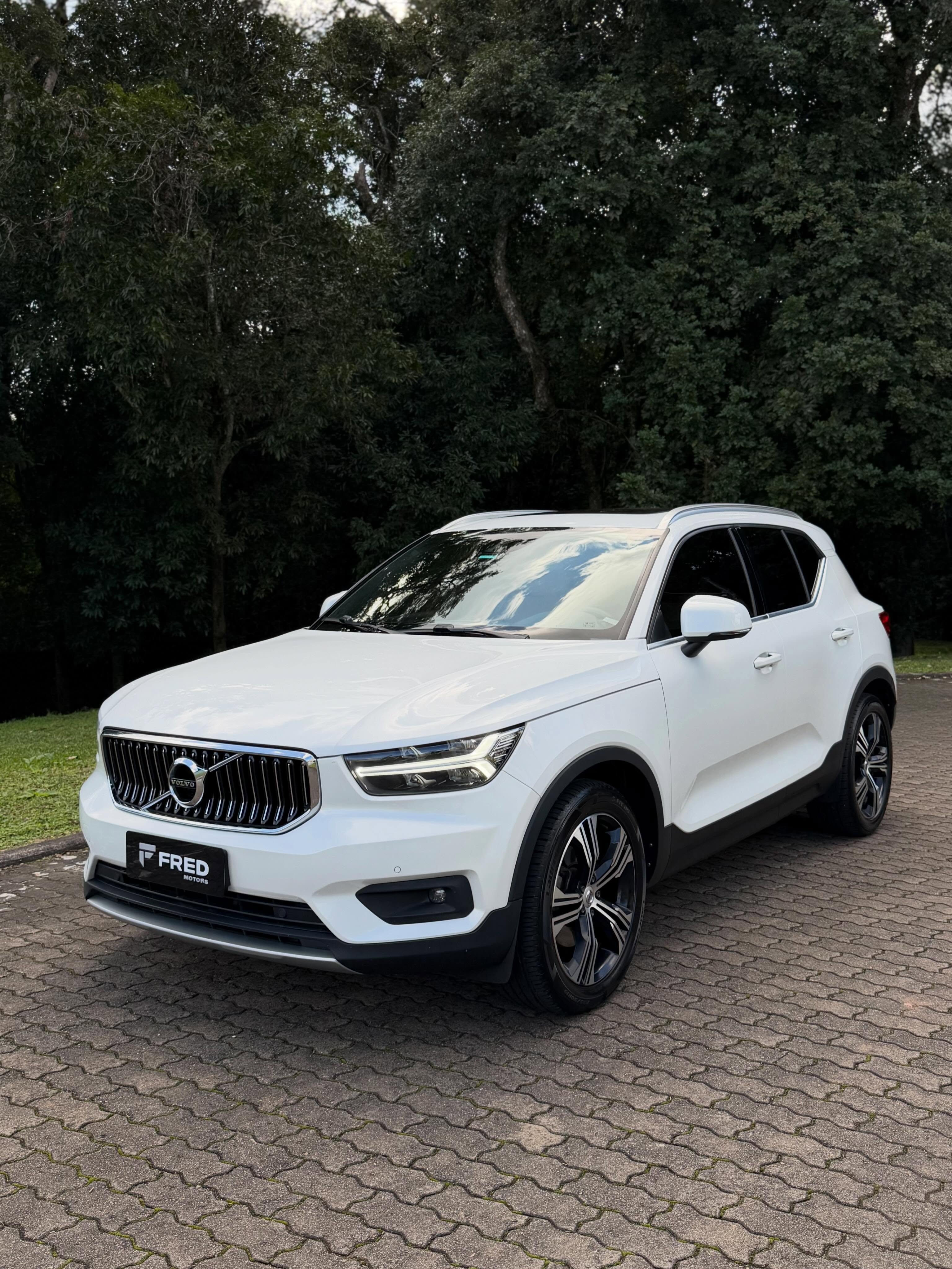 VOLVO XC 40 T-4 INSCRIPTION - Imagem 4