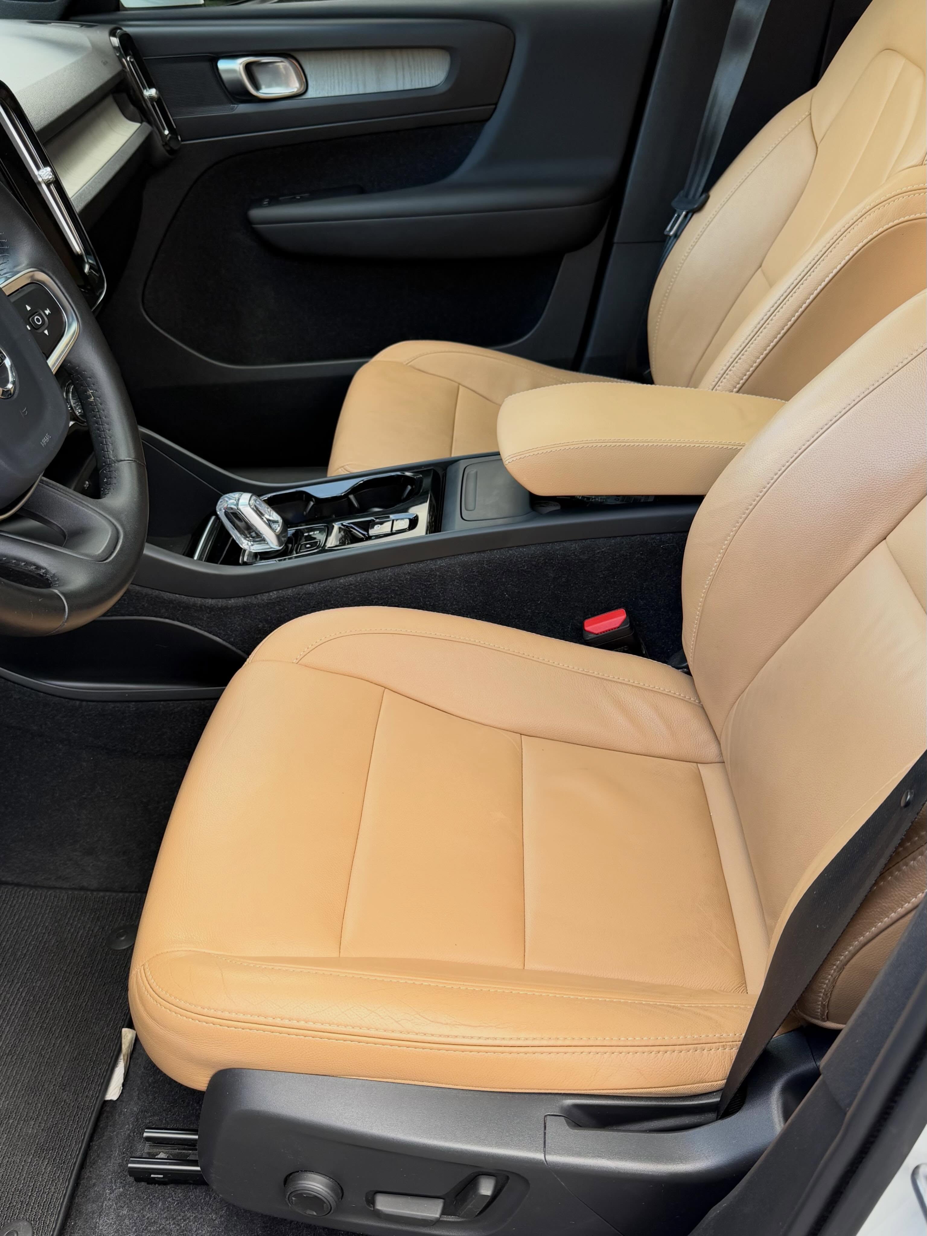 VOLVO XC 40 T-4 INSCRIPTION - Imagem 6