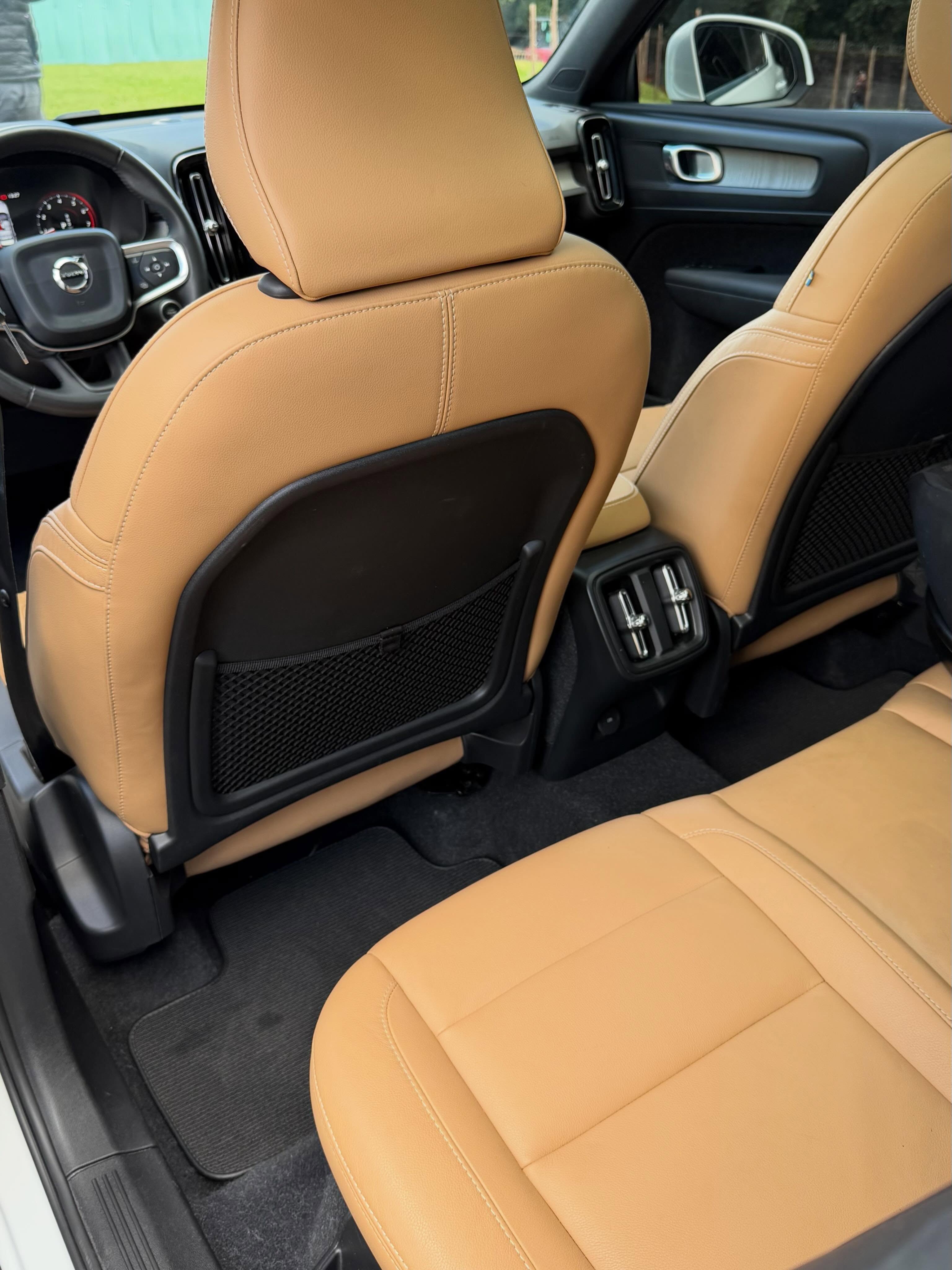 VOLVO XC 40 T-4 INSCRIPTION - Imagem 8