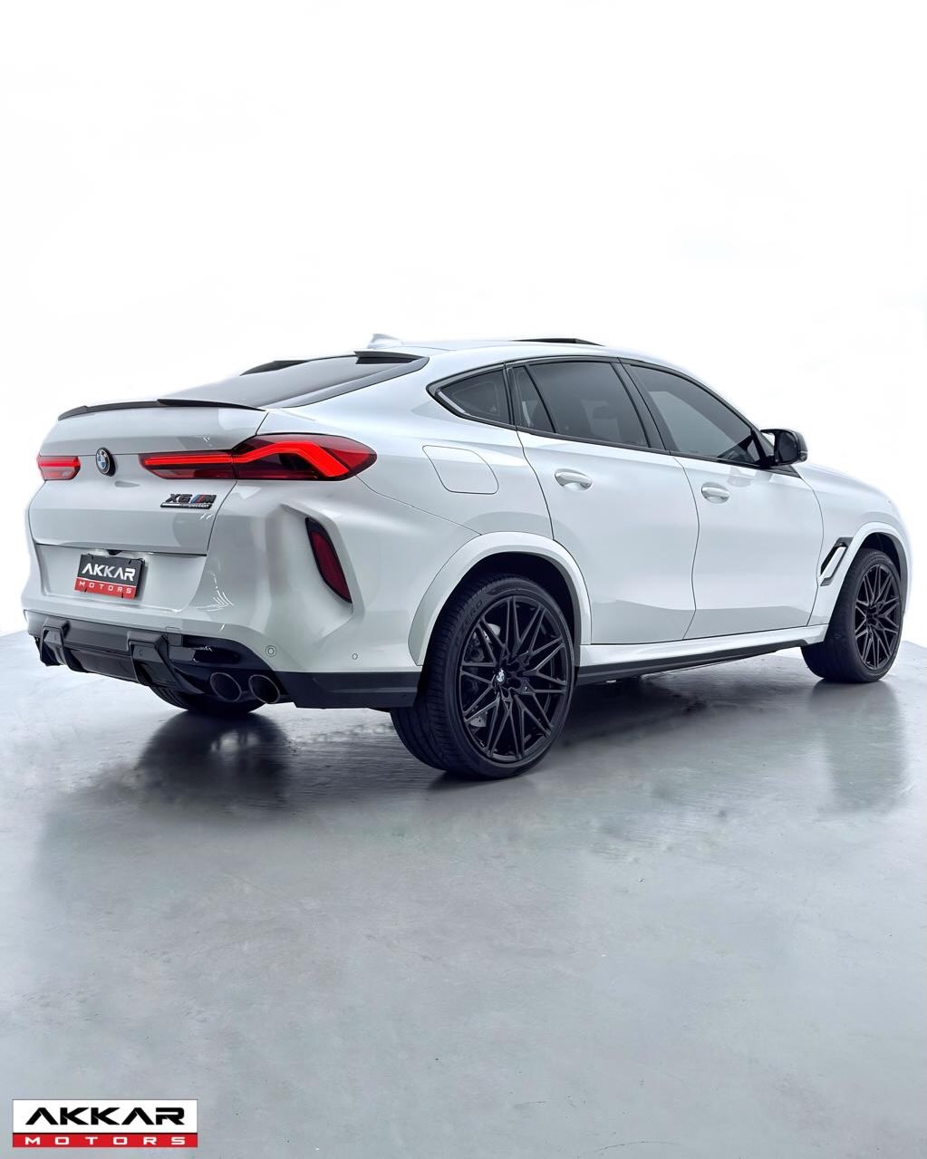 BMW X6 M COMPETITION - Imagem 9