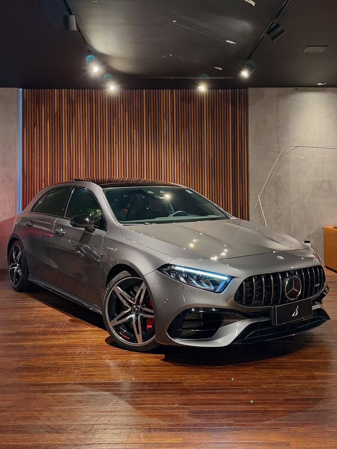 MERCEDES-BENZ A45S AMG - Imagem 1