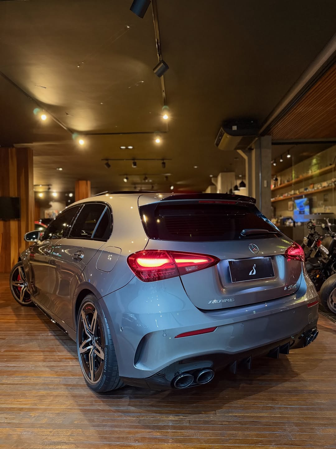 MERCEDES-BENZ A45S AMG - Imagem 3